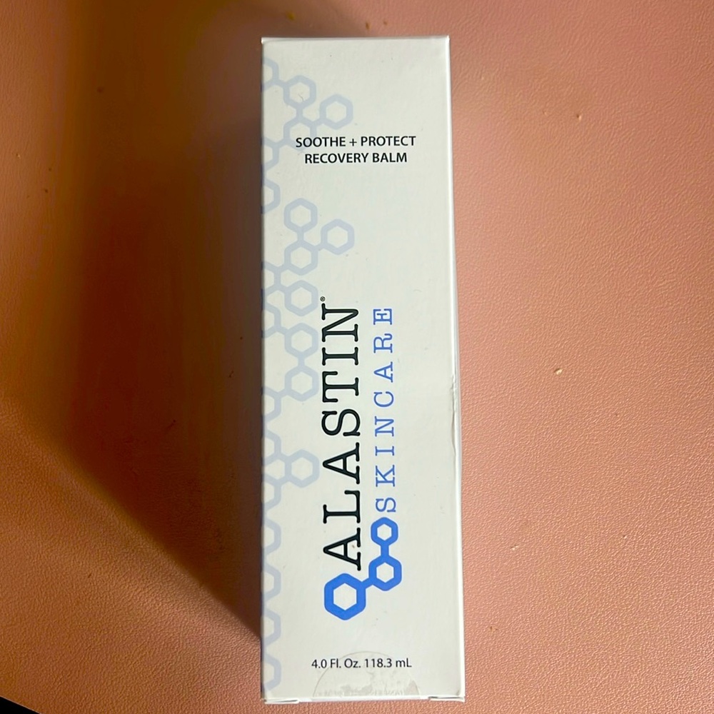 Alastin Skincare Sooth + Protect Recovery Balm